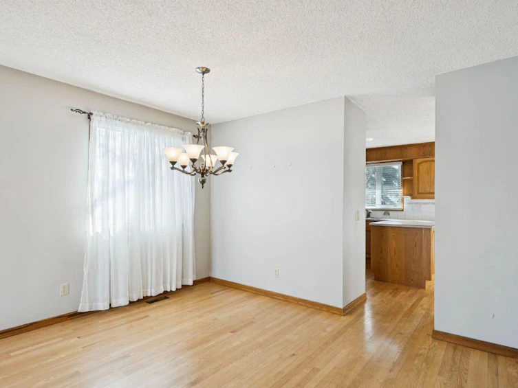 571 Woodside Place SW, Calgary, AB, T2W 3J9 - 15