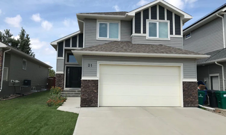 21 Riverford Close W