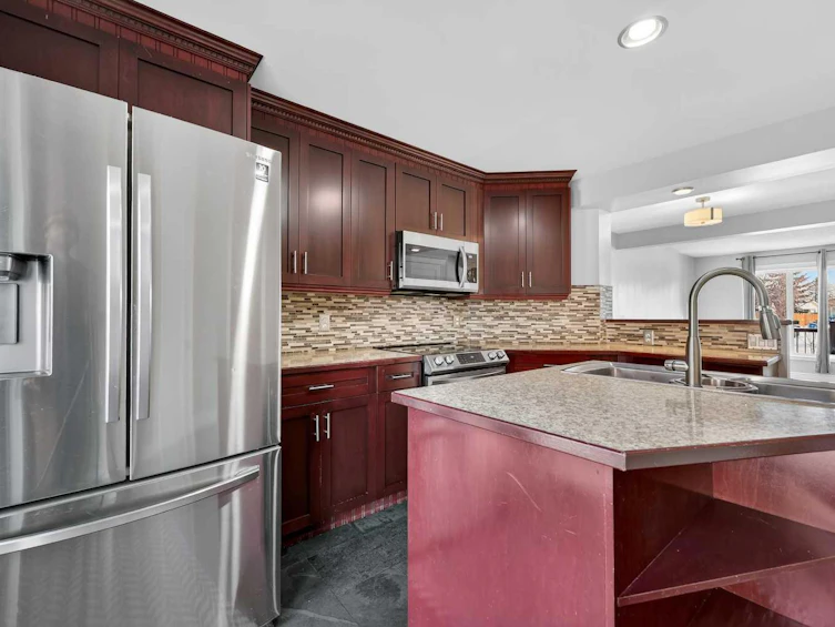 132 Erin Grove Close SE, Calgary, AB, T2B 2T4 - 13