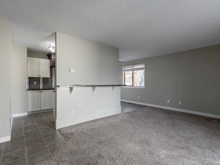 503 16 Street N, Lethbridge, AB, T1H 3A5 - 5