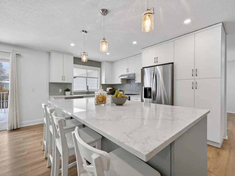 60 Sunmount Close SE, Calgary, AB, T2X 1V6 - 5