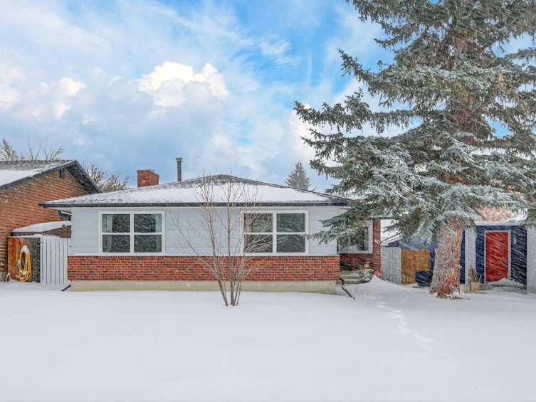 60 Sunmount Close SE, Calgary, AB, T2X 1V6