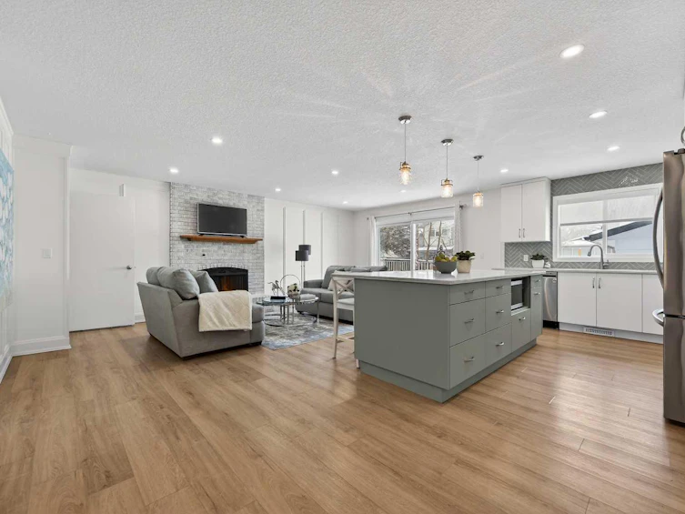 60 Sunmount Close SE, Calgary, AB, T2X 1V6 - 4
