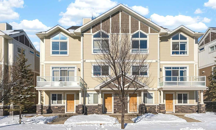 156 Skyview Ranch Road NE