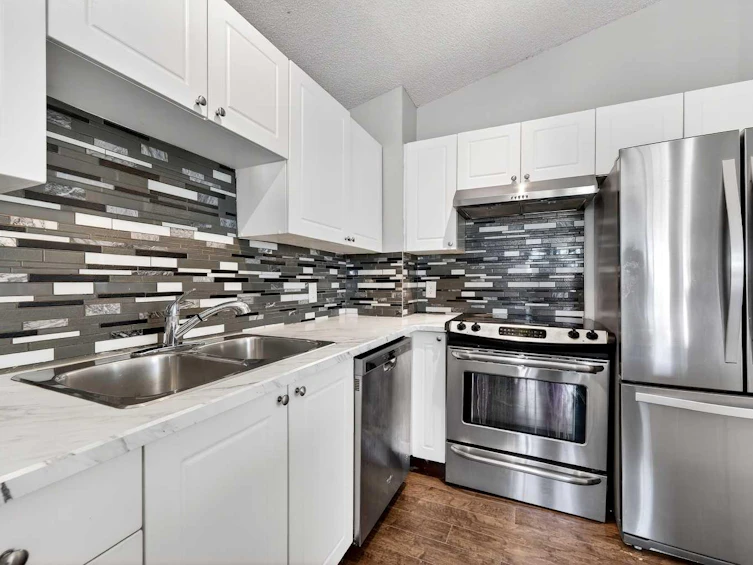 312 Martin Crossing Way NE, Calgary, AB, T3J 3T2 - 11
