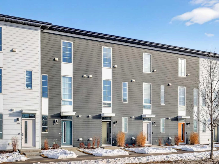 2422 210 Avenue SE, Calgary, AB, T2X 4C2 - 31
