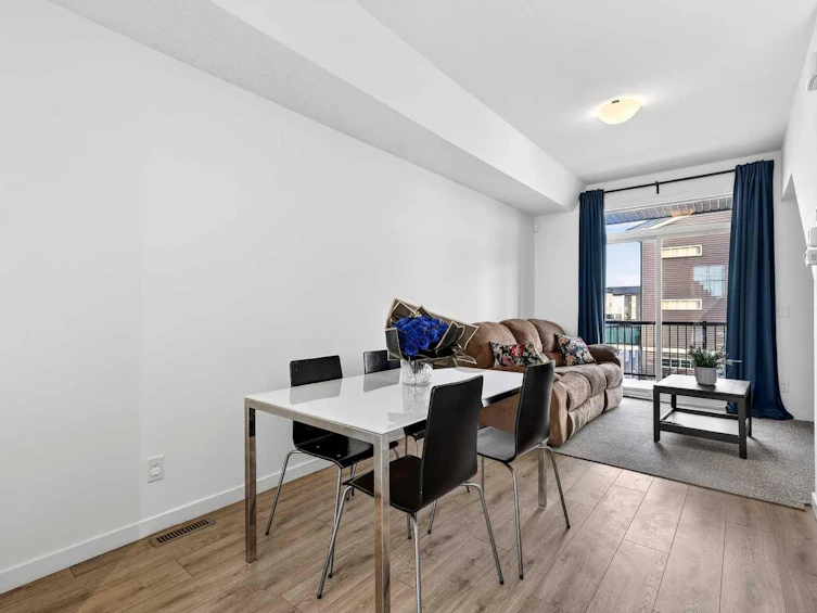2422 210 Avenue SE, Calgary, AB, T2X 4C2 - 10