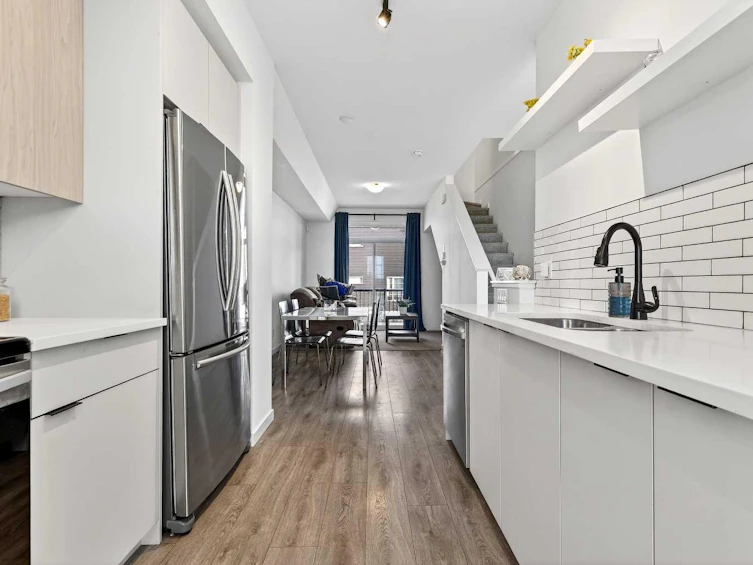 2422 210 Avenue SE, Calgary, AB, T2X 4C2 - 12