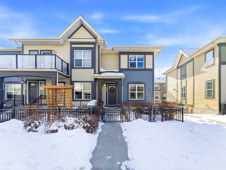 217 Mckenzie Towne Square SE, Calgary, AB, T2Z 1E2