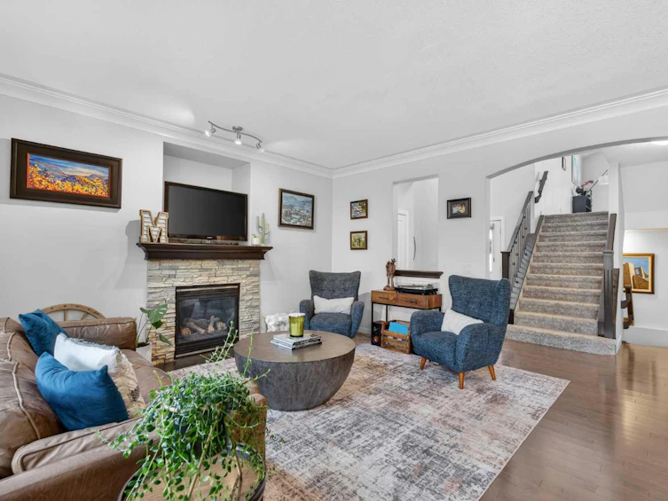 27 Sunset Court, Cochrane, AB, T4C 0G3 - 5