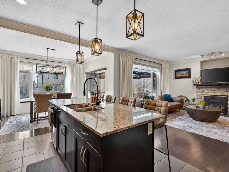27 Sunset Court, Cochrane, AB, T4C 0G3 - 9
