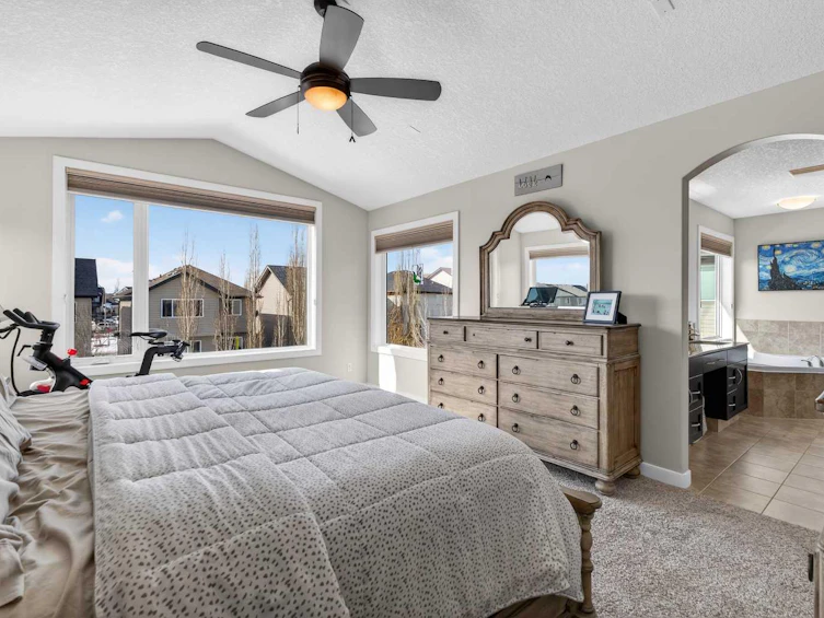 27 Sunset Court, Cochrane, AB, T4C 0G3 - 22