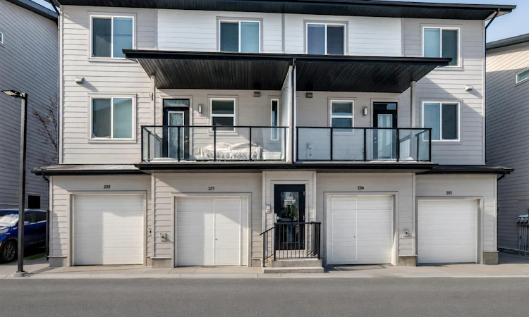 203-225 Redstone Walk NE