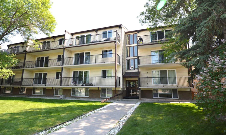 303-635 56 Avenue SW