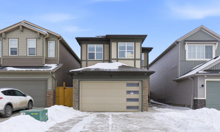 14 Belvedere Point SE