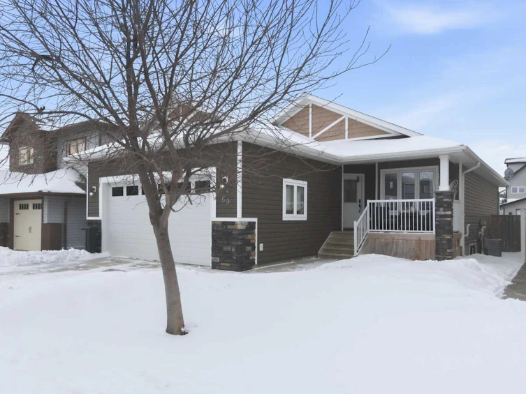 69 Turner Crescent, Red Deer, AB, T4P 0L1 - 2