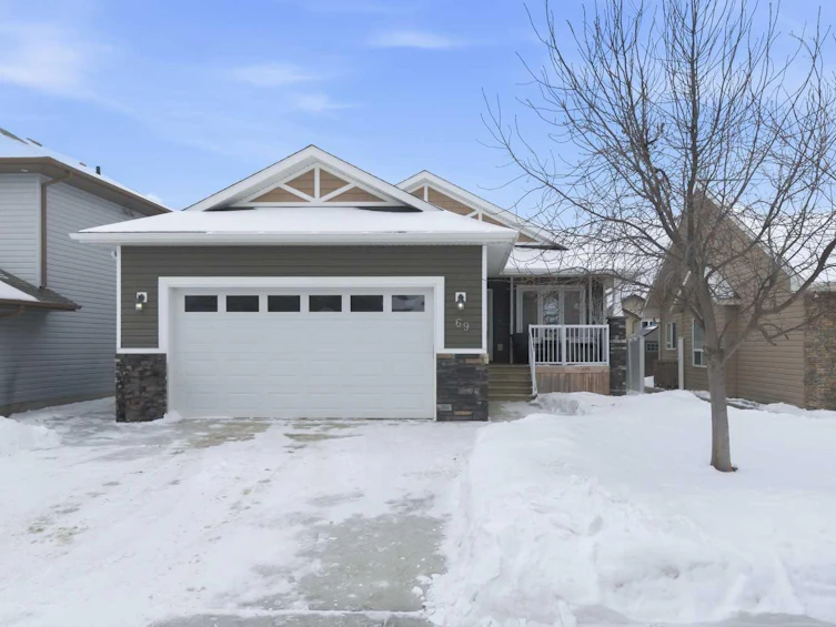 69 Turner Crescent, Red Deer, AB, T4P 0L1