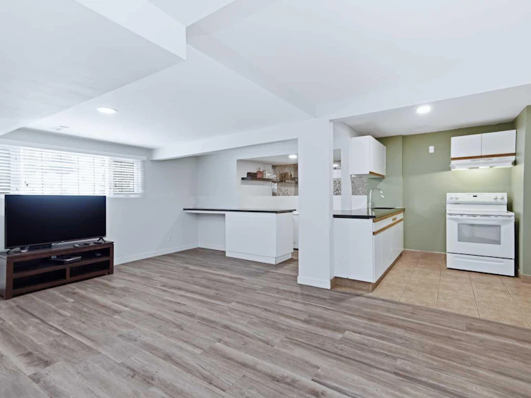 50 Greenham Drive, Red Deer, AB, T4P 2X4 - 27
