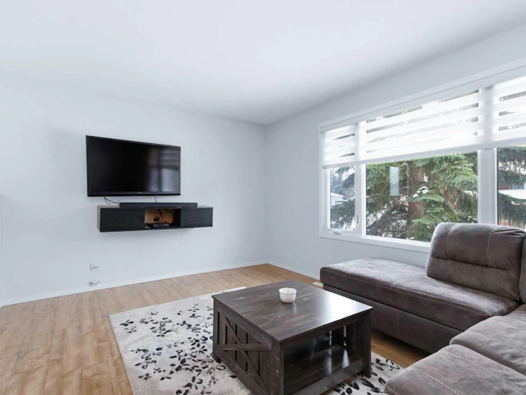 50 Greenham Drive, Red Deer, AB, T4P 2X4 - 11