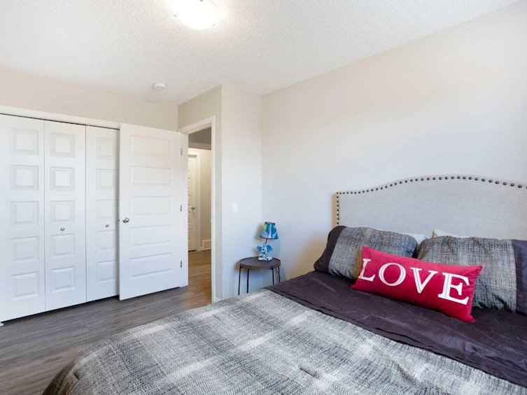 63 Heritage Court, Cochrane, AB, T4C 2N5 - 33