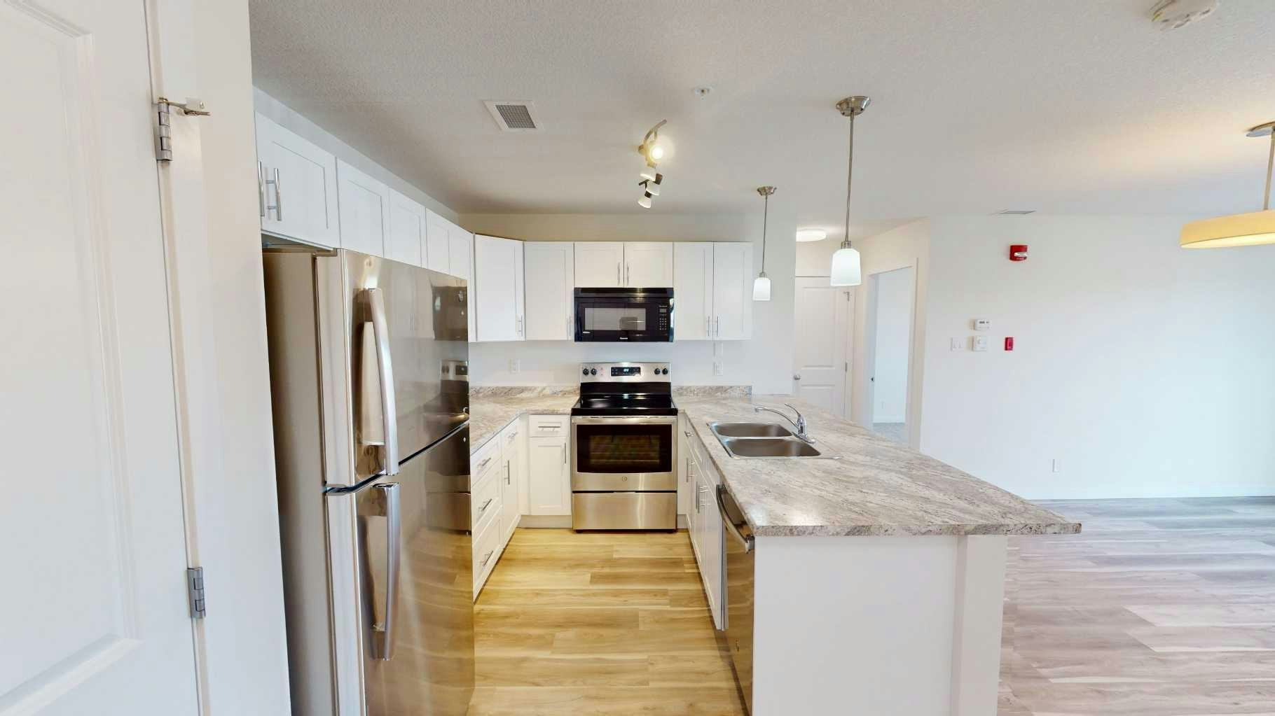 403-10101 101 Avenue, Grande Prairie, AB, T8V 0Y4 - 2