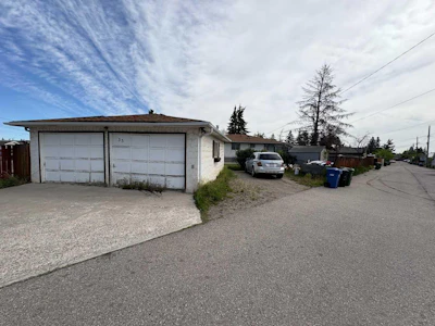 35 Penworth Place SE - 3