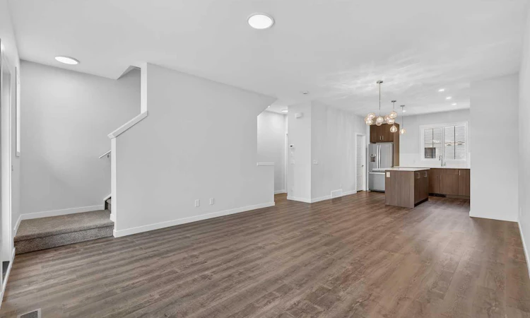172 Hotchkiss Common SE