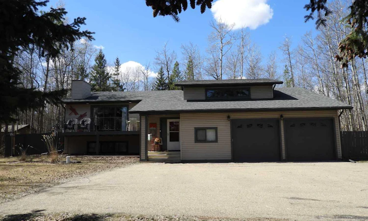14 Parkland Crescent
