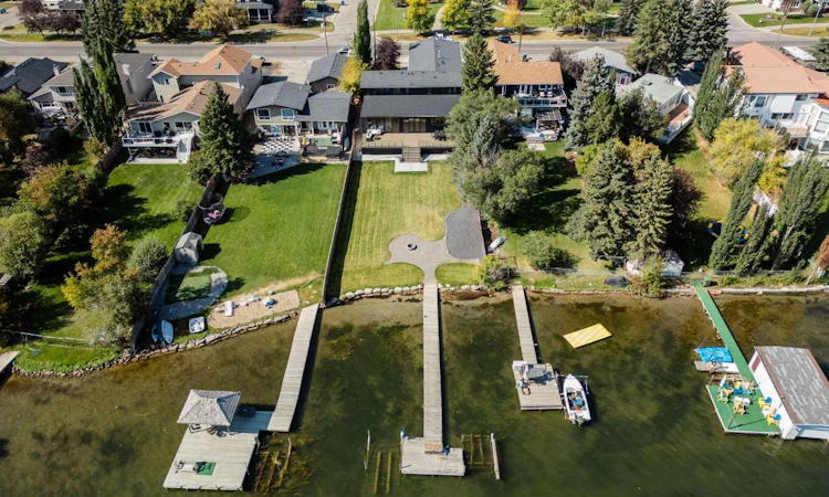 692 West Chestermere Drive