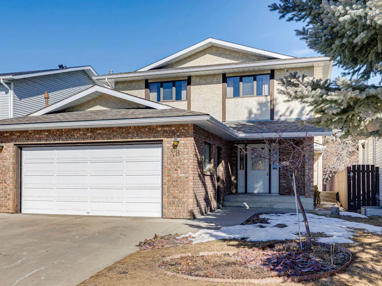 68 Woodstock Road SW, Calgary, AB, T2W 5W2