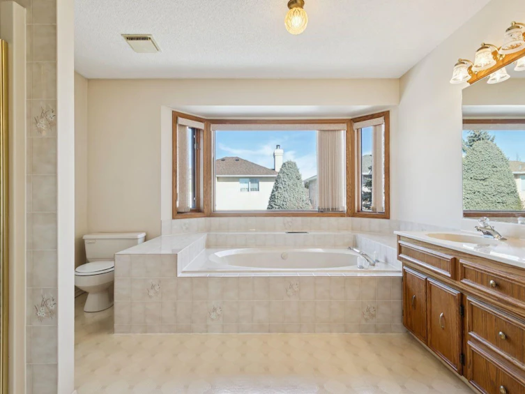 68 Woodstock Road SW, Calgary, AB, T2W 5W2 - 29