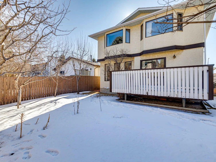 68 Woodstock Road SW, Calgary, AB, T2W 5W2 - 5