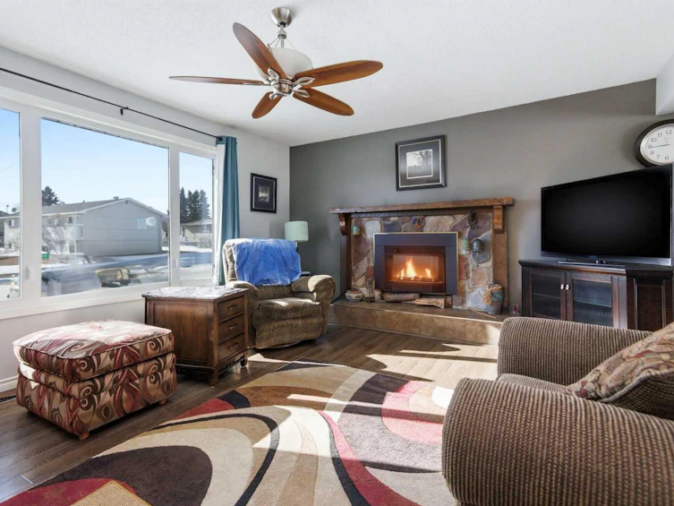 4722 53 Avenue, Rimbey, AB, T0C 2J0 - 12