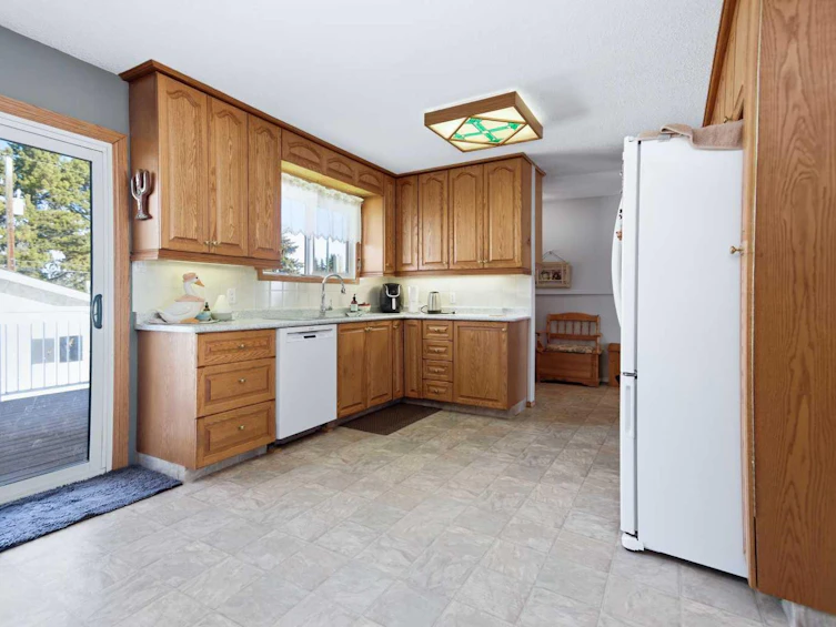 4722 53 Avenue, Rimbey, AB, T0C 2J0 - 15