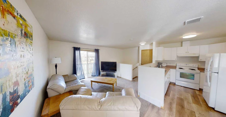 D-10605 102 Street, Grande Prairie, AB, T8V 2W8 - 4