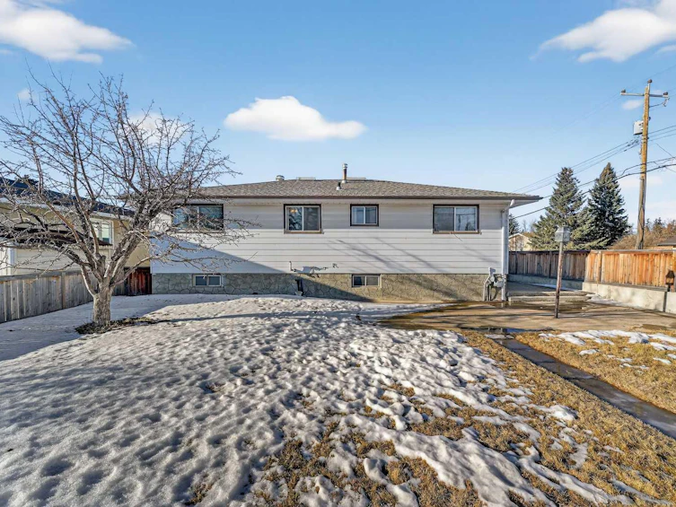 7228 Huntridge Hill NE, Calgary, AB, T2K 4A5 - 36