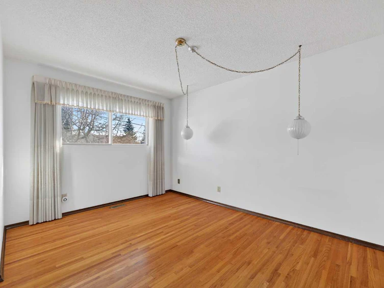 7228 Huntridge Hill NE, Calgary, AB, T2K 4A5 - 18