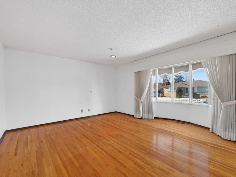 7228 Huntridge Hill NE, Calgary, AB, T2K 4A5 - 5