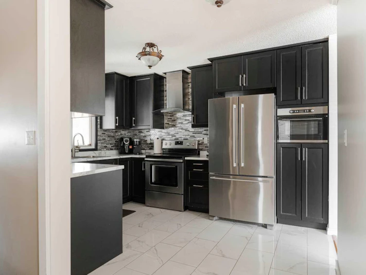 32 Moberly Crescent, Fort Mcmurray, AB, T9H 1G9 - 14