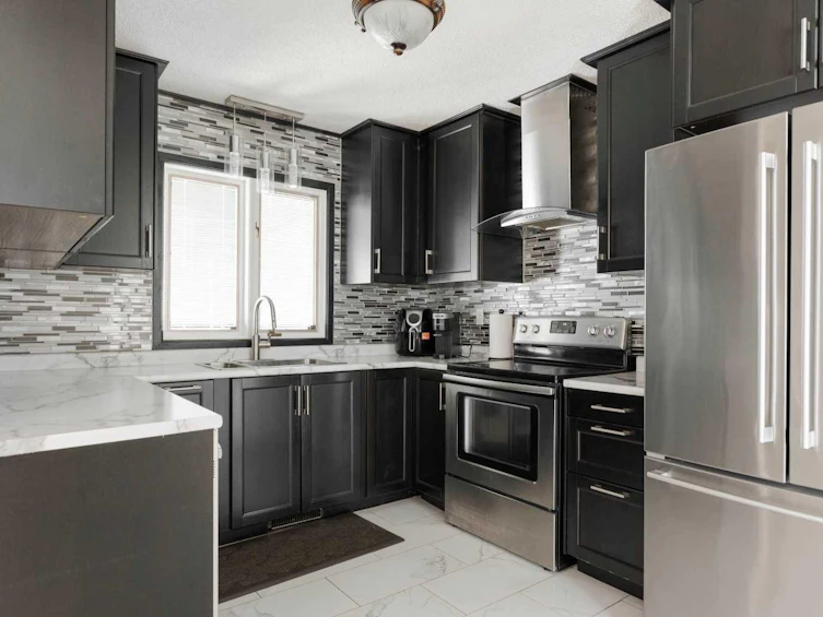 32 Moberly Crescent, Fort Mcmurray, AB, T9H 1G9 - 16