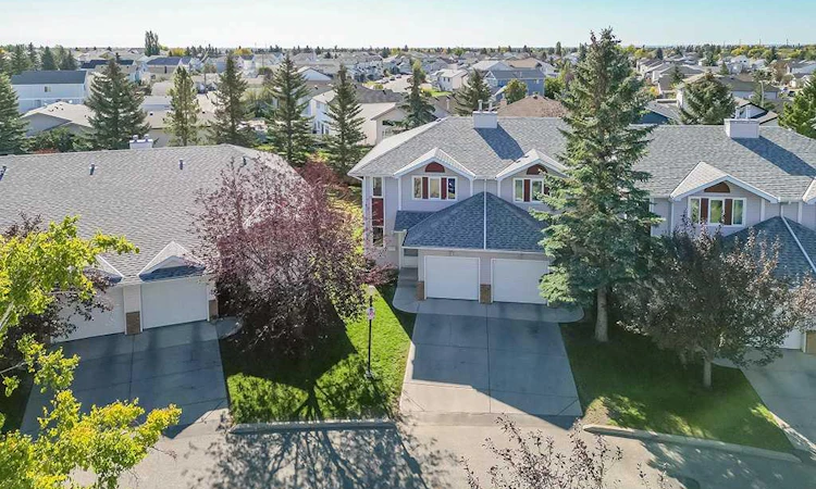 100 Catalina Circle NE