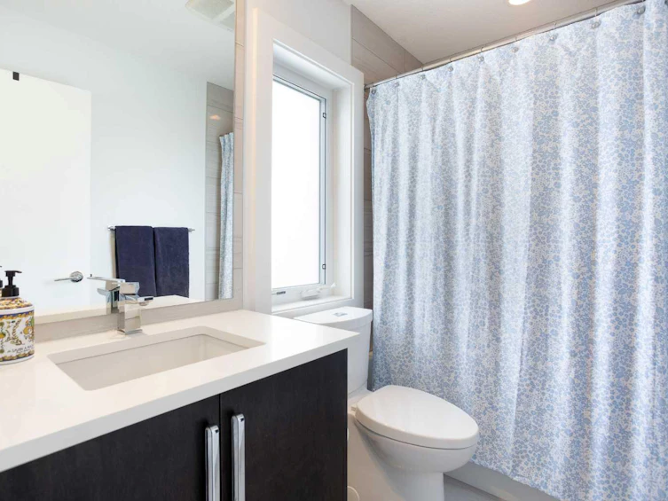 2-2816 34 Street SW, Calgary, AB, T3E 2W9 - 13
