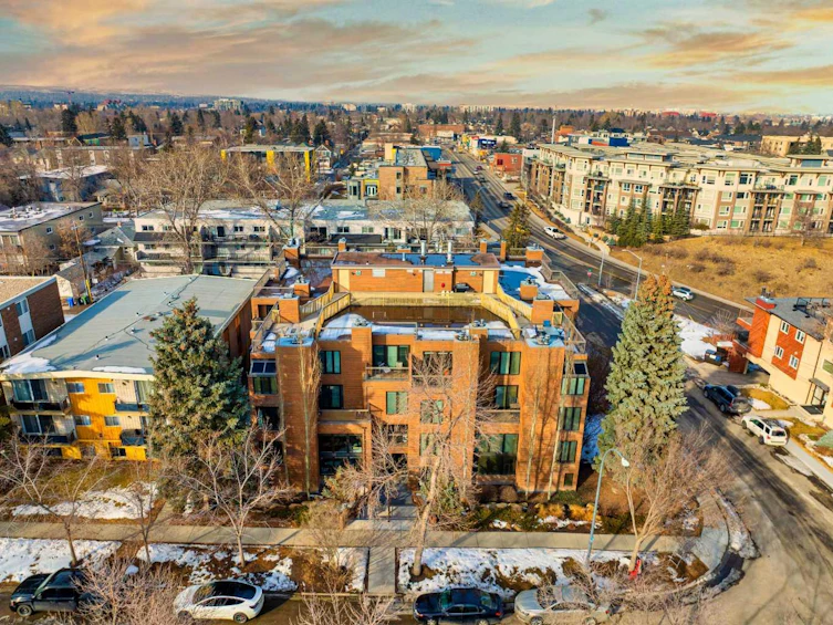 102-350 4 Avenue NE, Calgary, AB, T2E 0J3 - 2