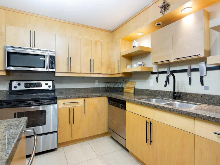 102-350 4 Avenue NE, Calgary, AB, T2E 0J3 - 7