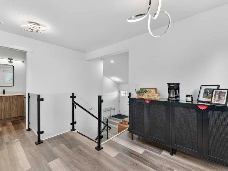 3007 12 Avenue SW, Calgary, AB, T3C 0S5 - 20