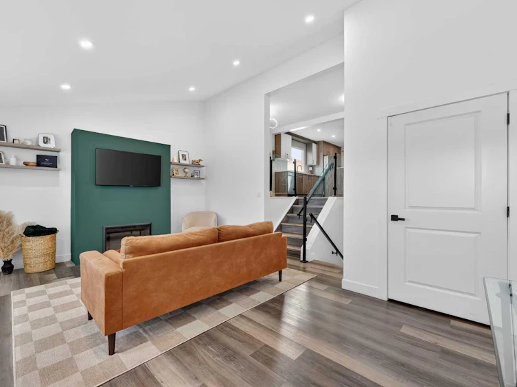 3007 12 Avenue SW, Calgary, AB, T3C 0S5 - 6