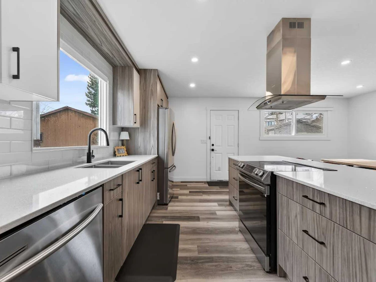 3007 12 Avenue SW, Calgary, AB, T3C 0S5 - 13