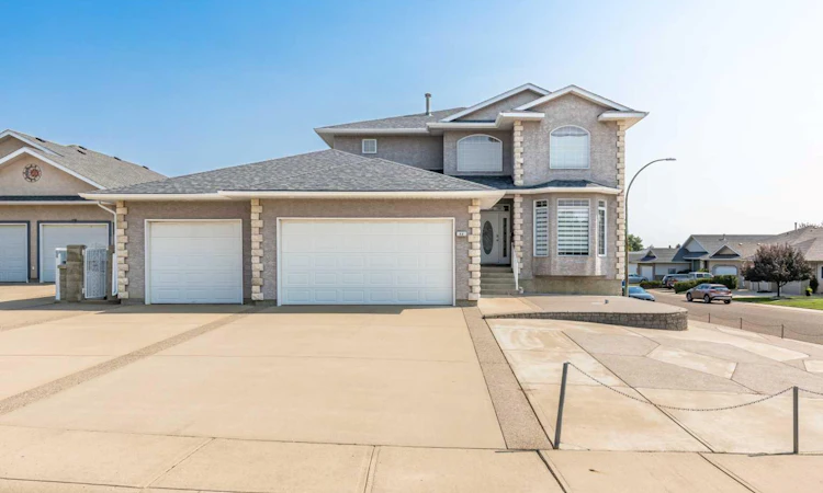 22 Turner Crescent SE