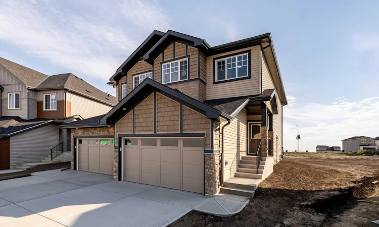 312 Edgefield Close