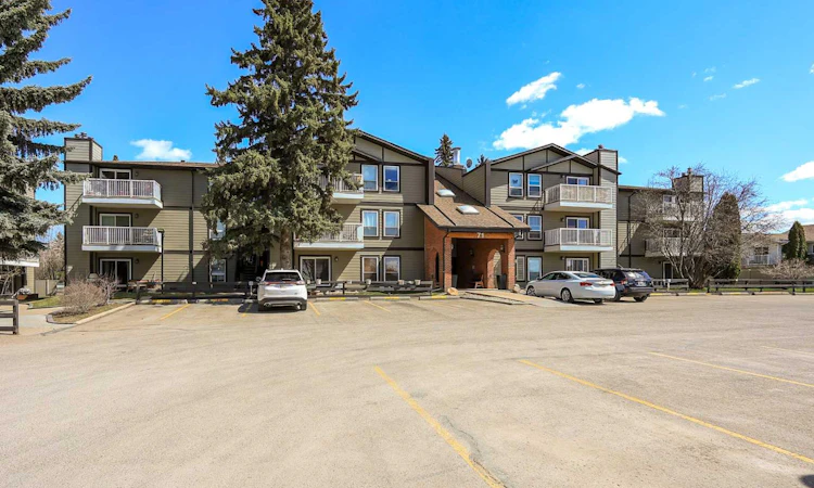 108-71 Cosgrove Crescent